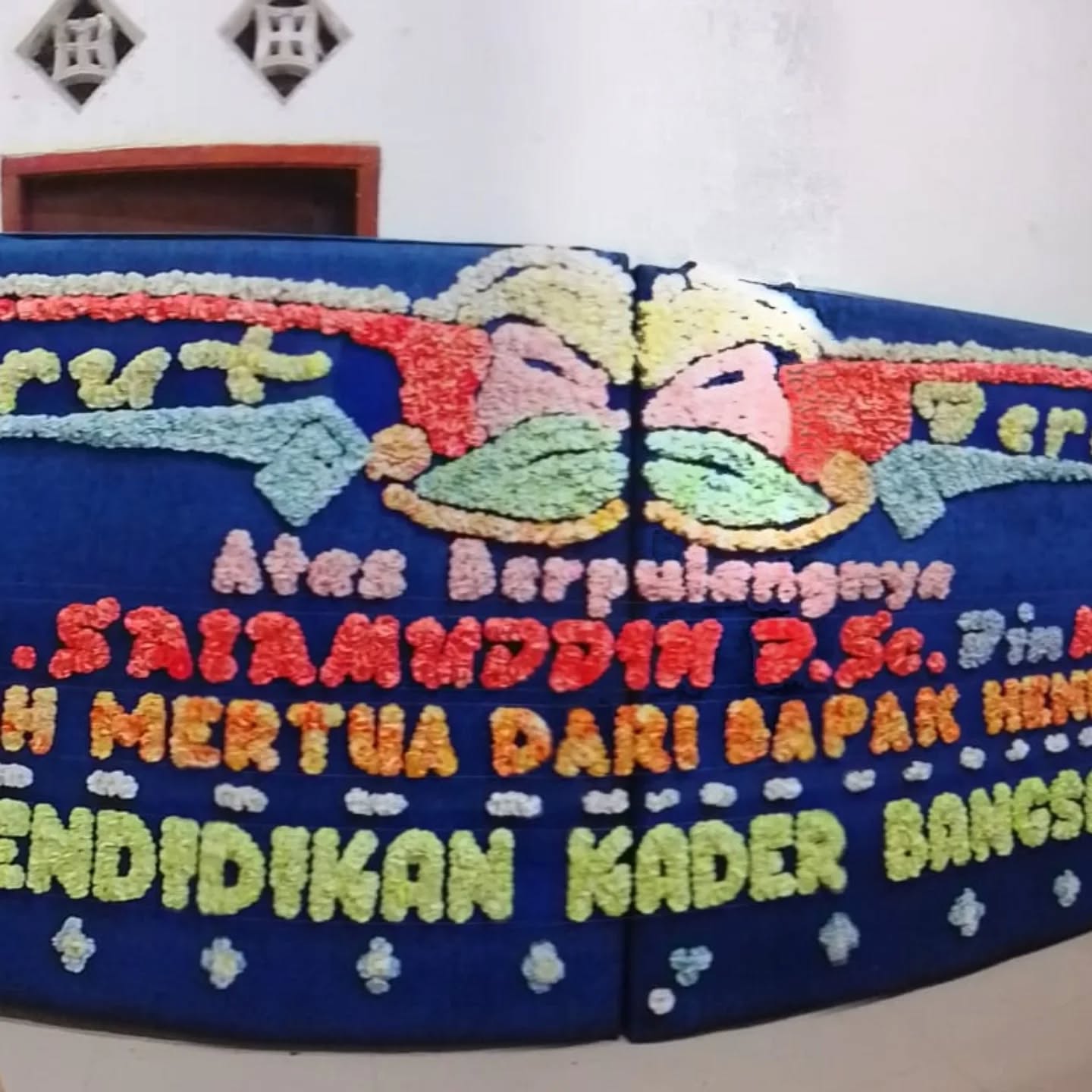 Jasa Pembuatan Karangan Bunga & Papan Bunga Berkualitas di Batam - RIANG Florist